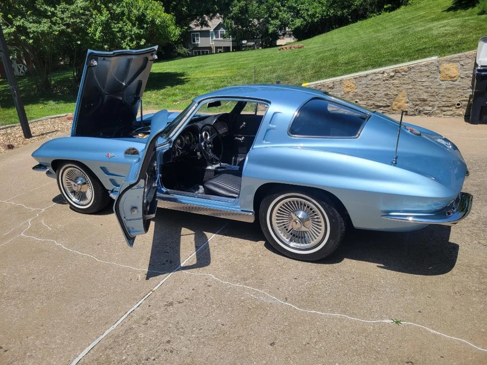 1963 Chevrolet Corvette C2 - Image 14 of 31
