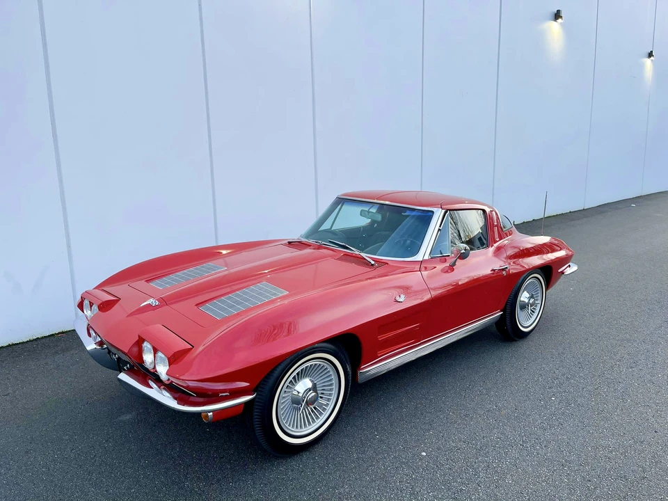 1963 Chevrolet Corvette C2 - Image 3 of 31