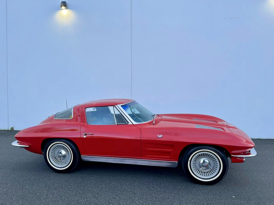 1963 Chevrolet Corvette C2 - Image 13 of 31