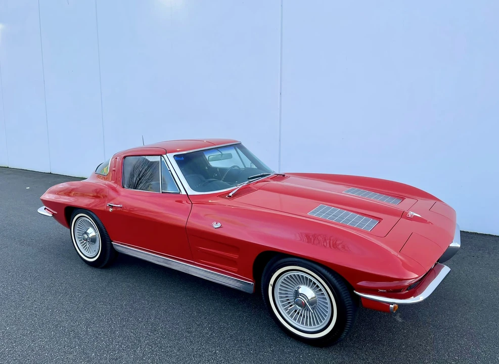 1963 Chevrolet Corvette C2 - Image 12 of 31