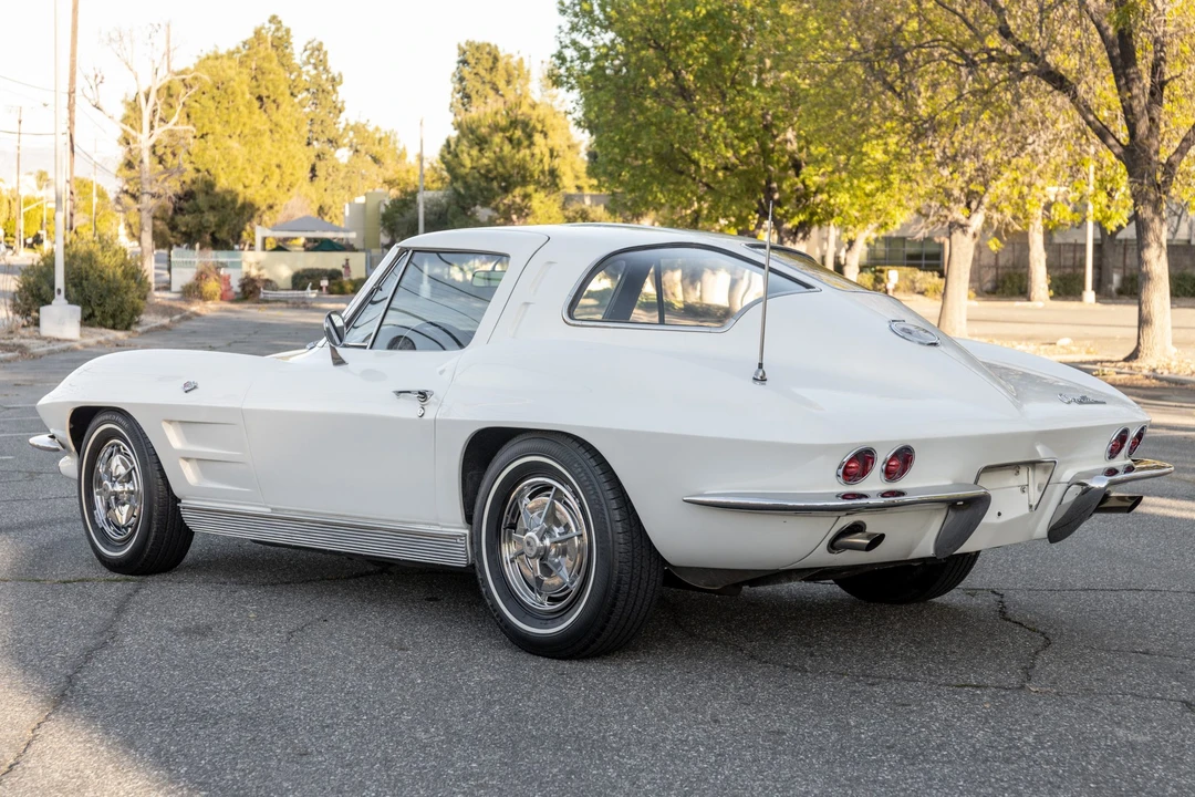 1963 Chevrolet Corvette C2 - Image 4 of 31