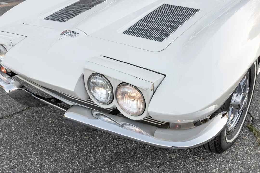1963 Chevrolet Corvette C2 - Image 18 of 31