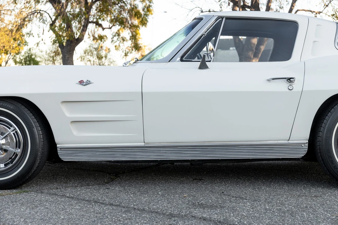 1963 Chevrolet Corvette C2 - Image 27 of 31