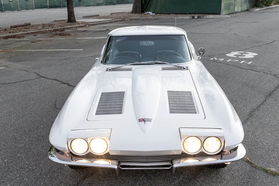 1963 Chevrolet Corvette C2 - Image 11 of 31