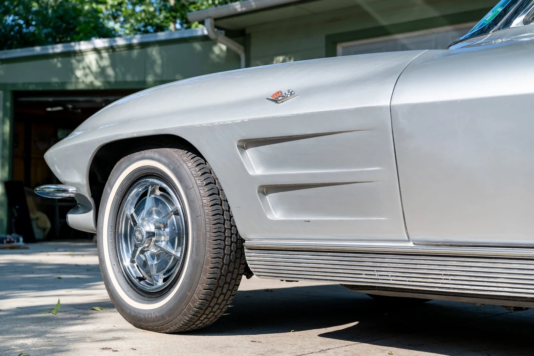 1963 Chevrolet Corvette C2 - Image 17 of 31