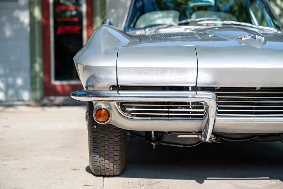 1963 Chevrolet Corvette C2 - Image 16 of 31