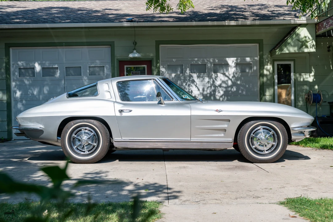 1963 Chevrolet Corvette C2 - Image 6 of 31