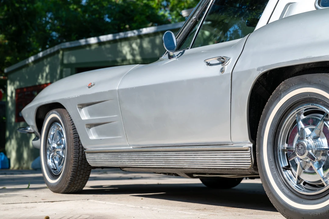 1963 Chevrolet Corvette C2 - Image 20 of 31