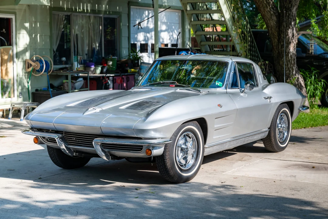 1963 Chevrolet Corvette C2 - Image 2 of 31