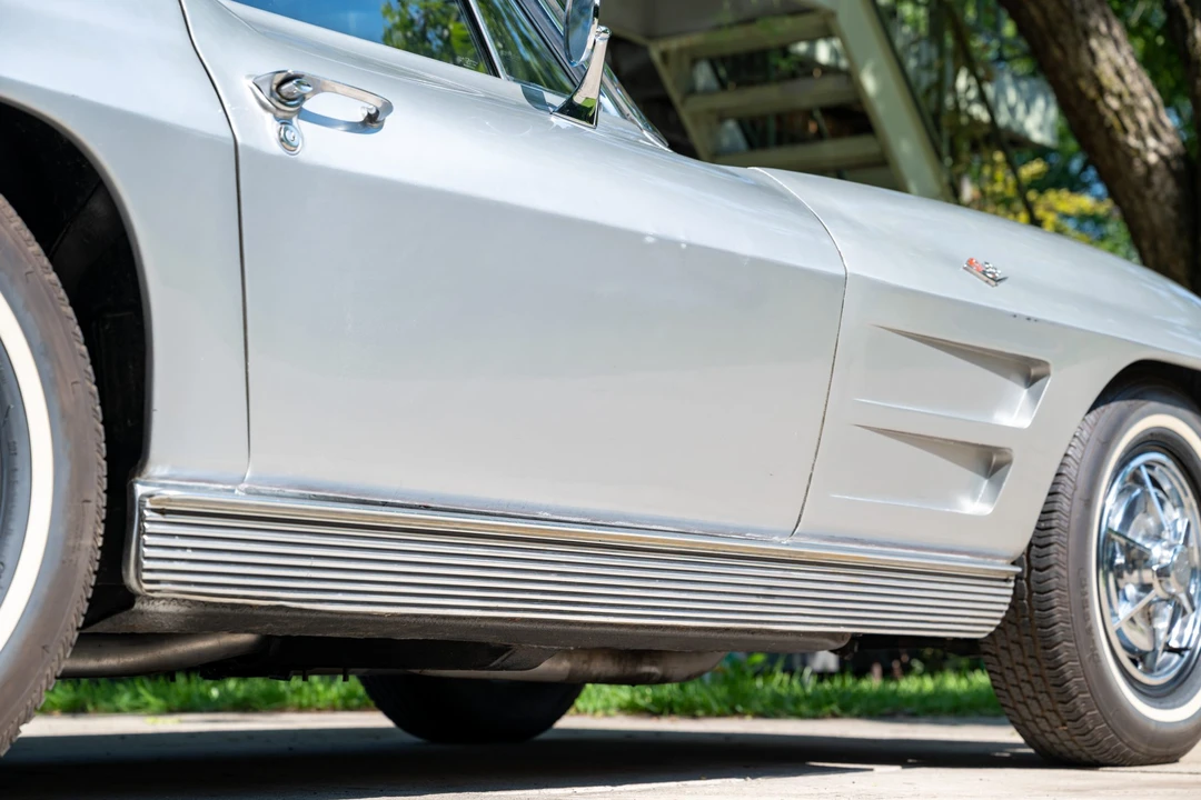 1963 Chevrolet Corvette C2 - Image 24 of 31