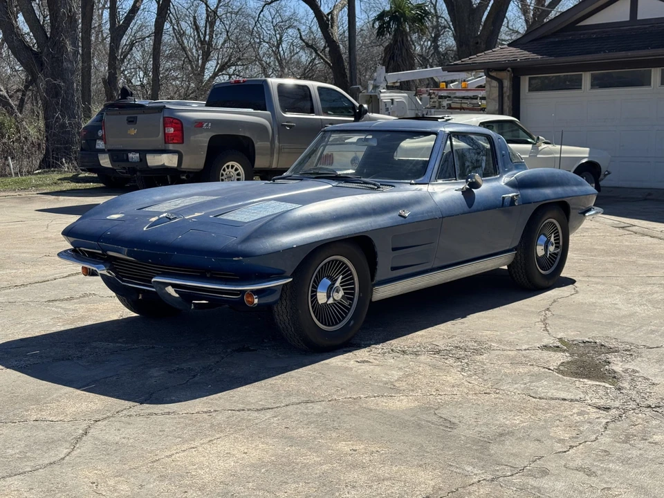 1963 Chevrolet Corvette C2 - Image 3 of 31