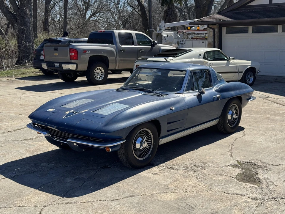 1963 Chevrolet Corvette C2 - Image 4 of 31
