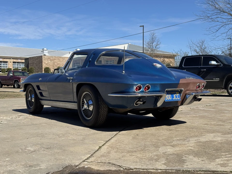 1963 Chevrolet Corvette C2 - Image 22 of 31