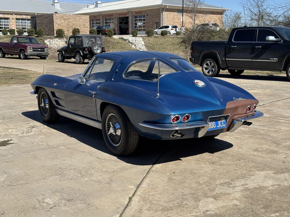 1963 Chevrolet Corvette C2 - Image 23 of 31