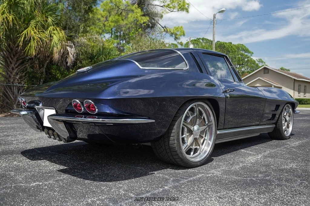 1963 Chevrolet Corvette C2 - Image 8 of 24