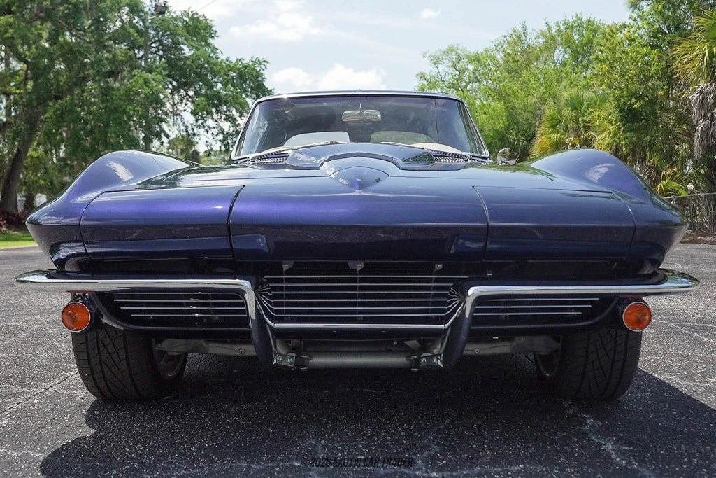 1963 Chevrolet Corvette C2 - Image 14 of 24
