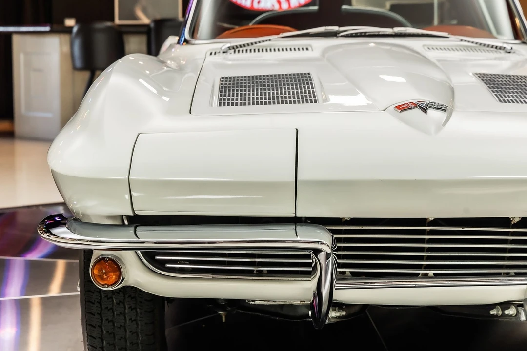 1963 Chevrolet Corvette C2 - Image 20 of 21
