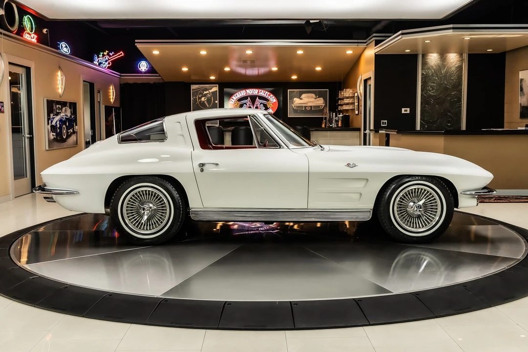 1963 Chevrolet Corvette C2 - Image 11 of 21