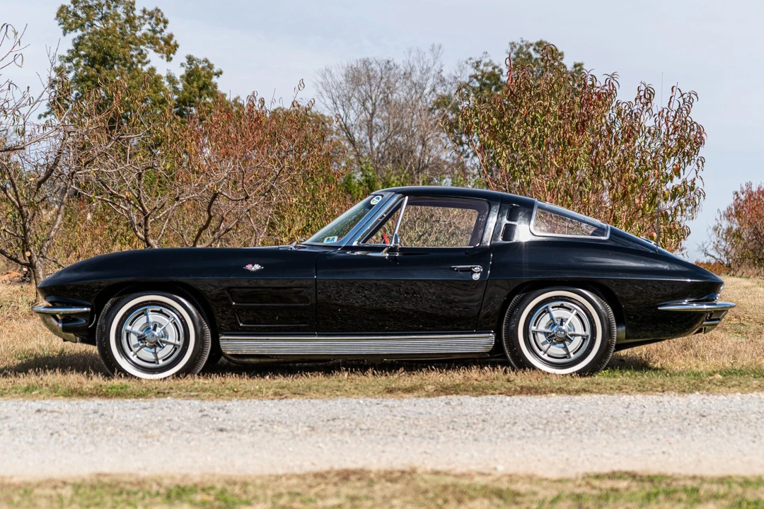 1963 Chevrolet Corvette C2 - Image 3 of 31