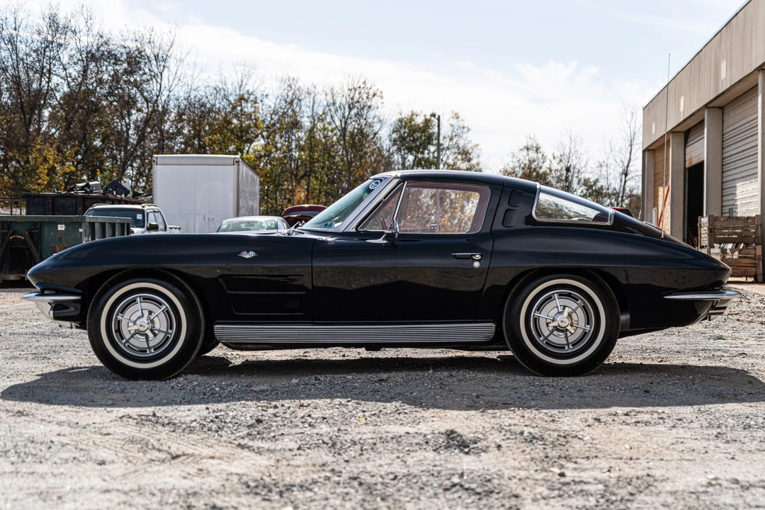 1963 Chevrolet Corvette C2 - Image 16 of 31