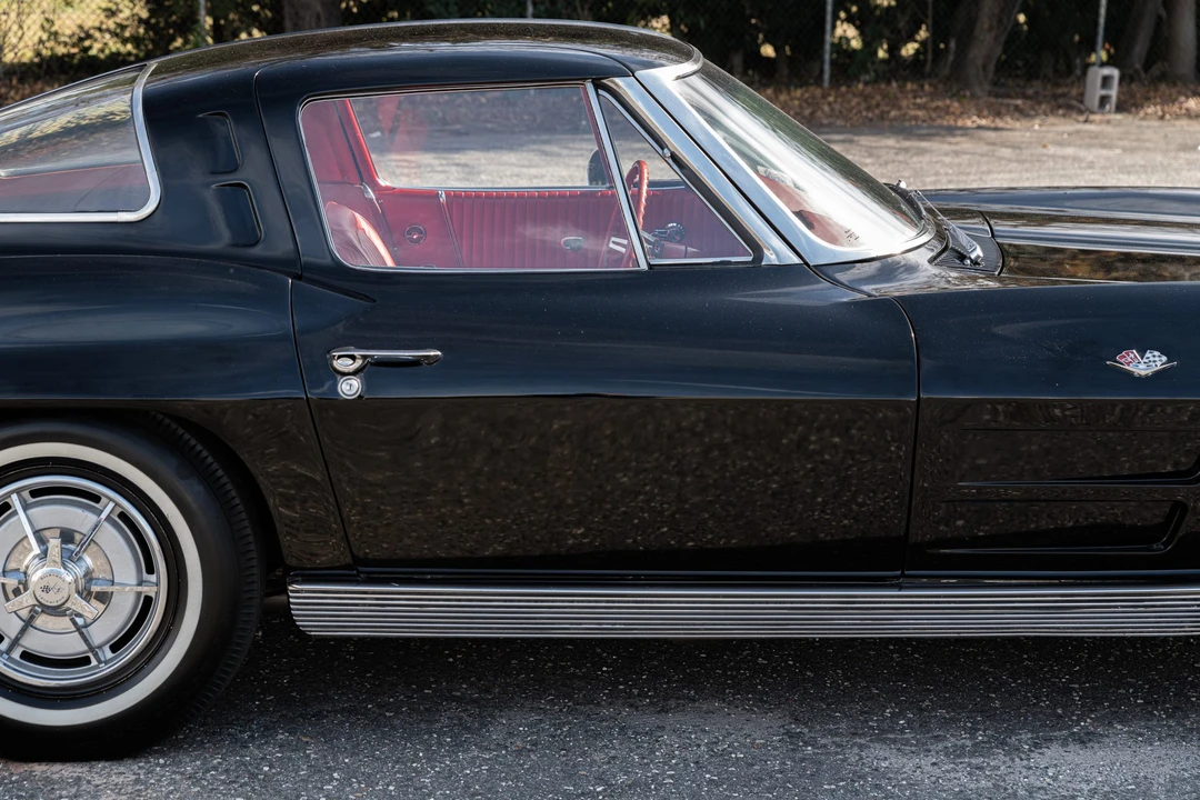 1963 Chevrolet Corvette C2 - Image 25 of 31