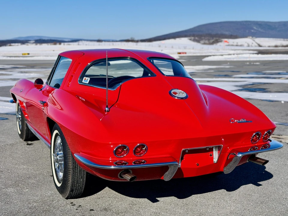 1963 Chevrolet Corvette C2 - Image 22 of 31