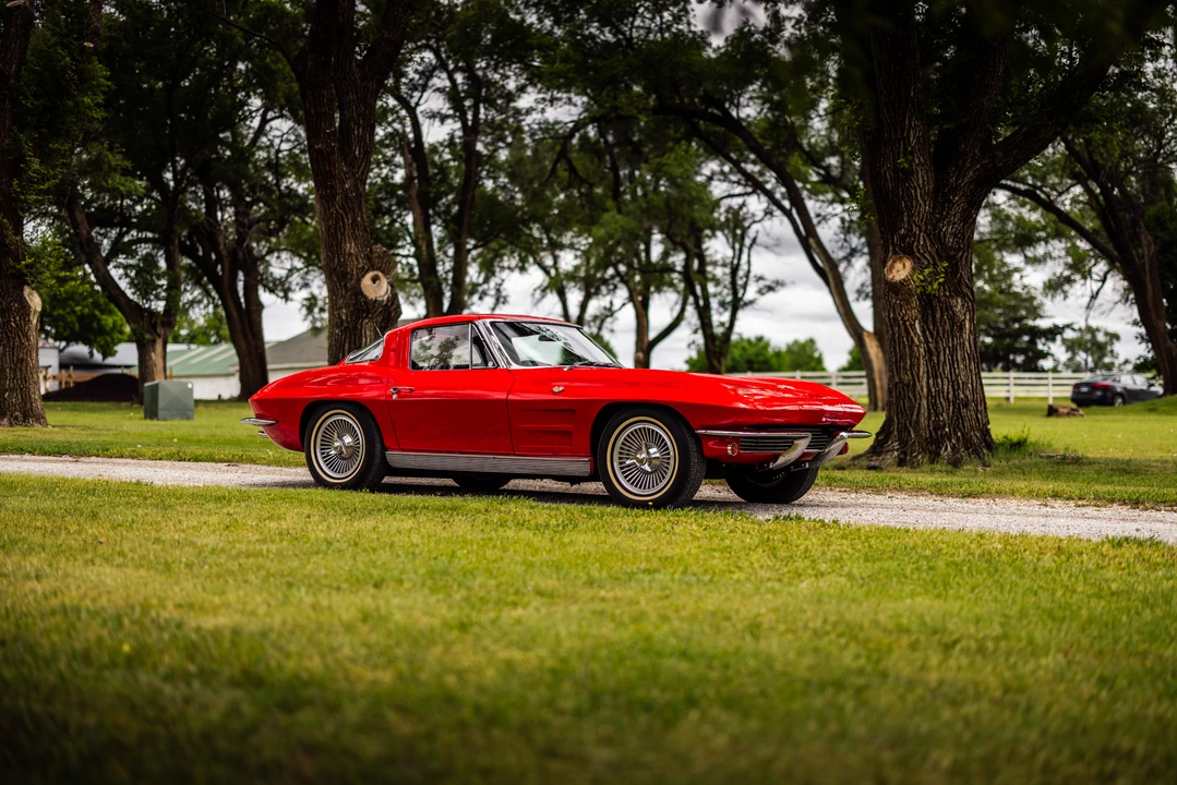 1963 Chevrolet Corvette C2 - Image 3 of 31