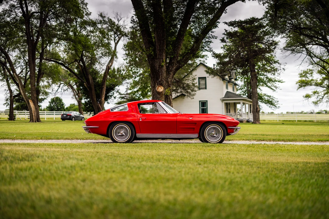 1963 Chevrolet Corvette C2 - Image 6 of 31