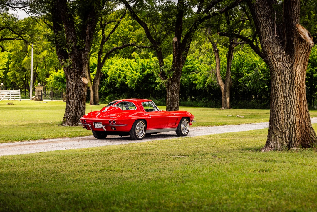 1963 Chevrolet Corvette C2 - Image 13 of 31