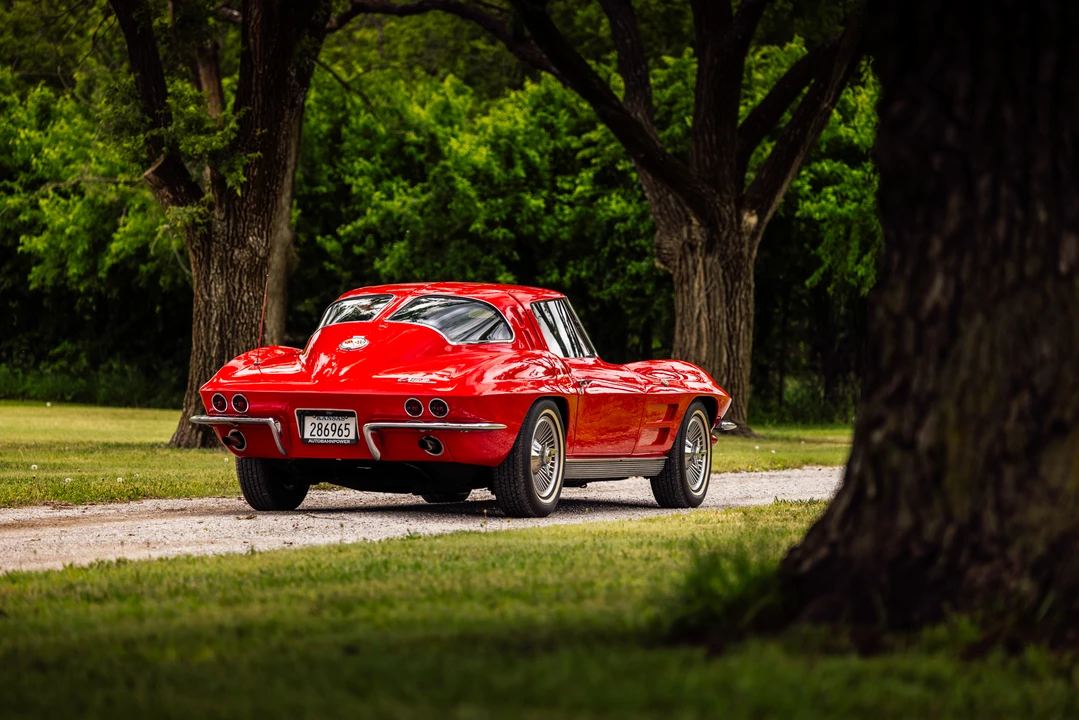 1963 Chevrolet Corvette C2 - Image 16 of 31