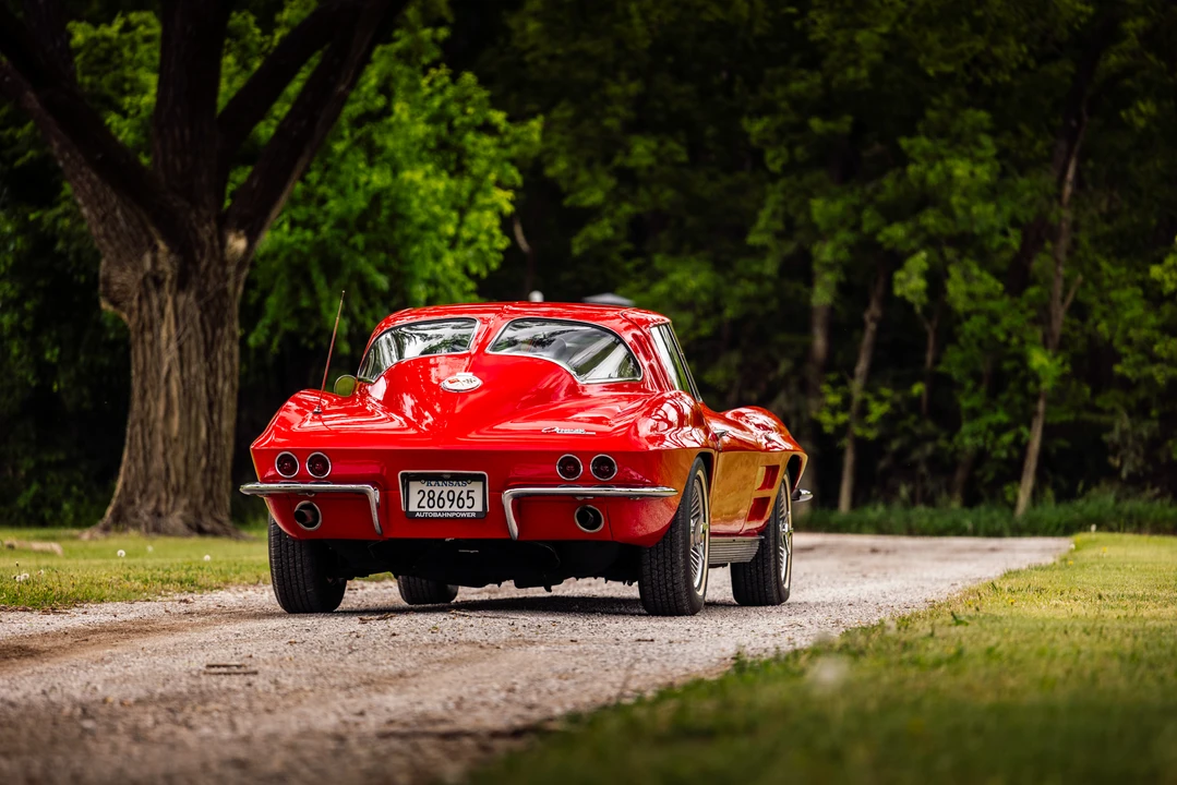 1963 Chevrolet Corvette C2 - Image 17 of 31
