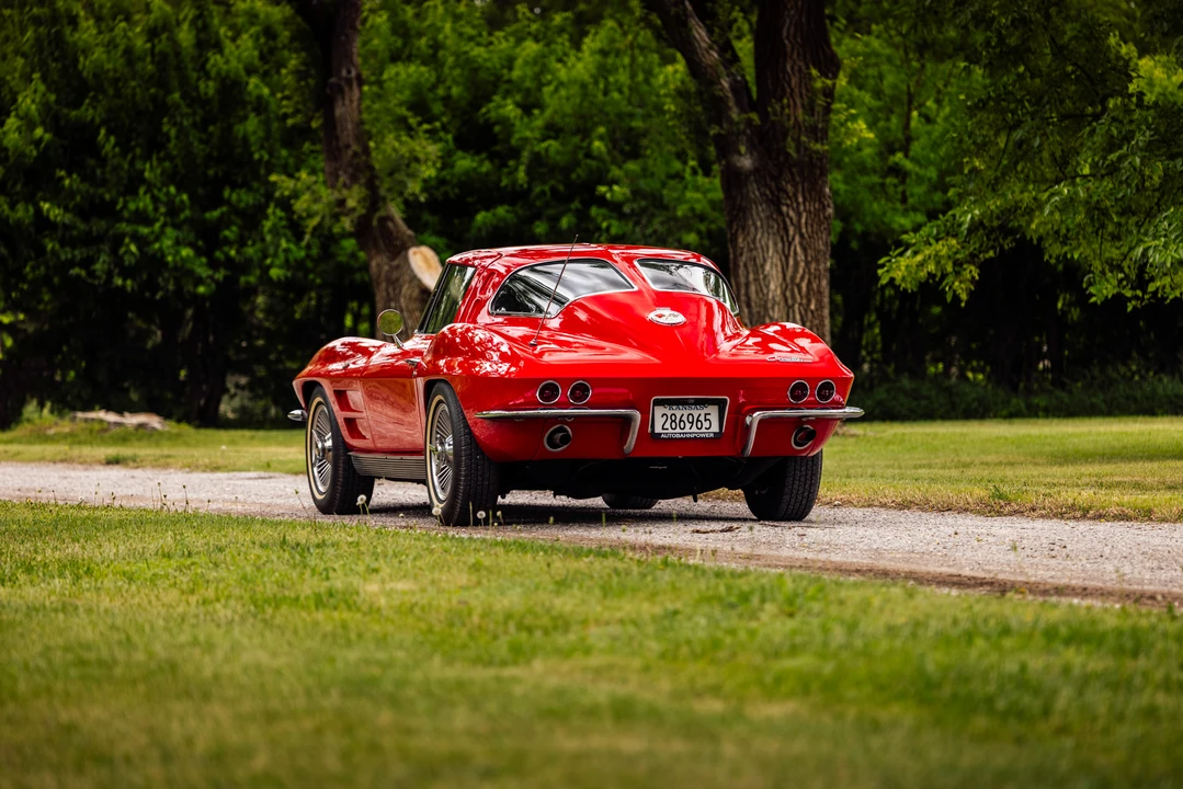 1963 Chevrolet Corvette C2 - Image 23 of 31