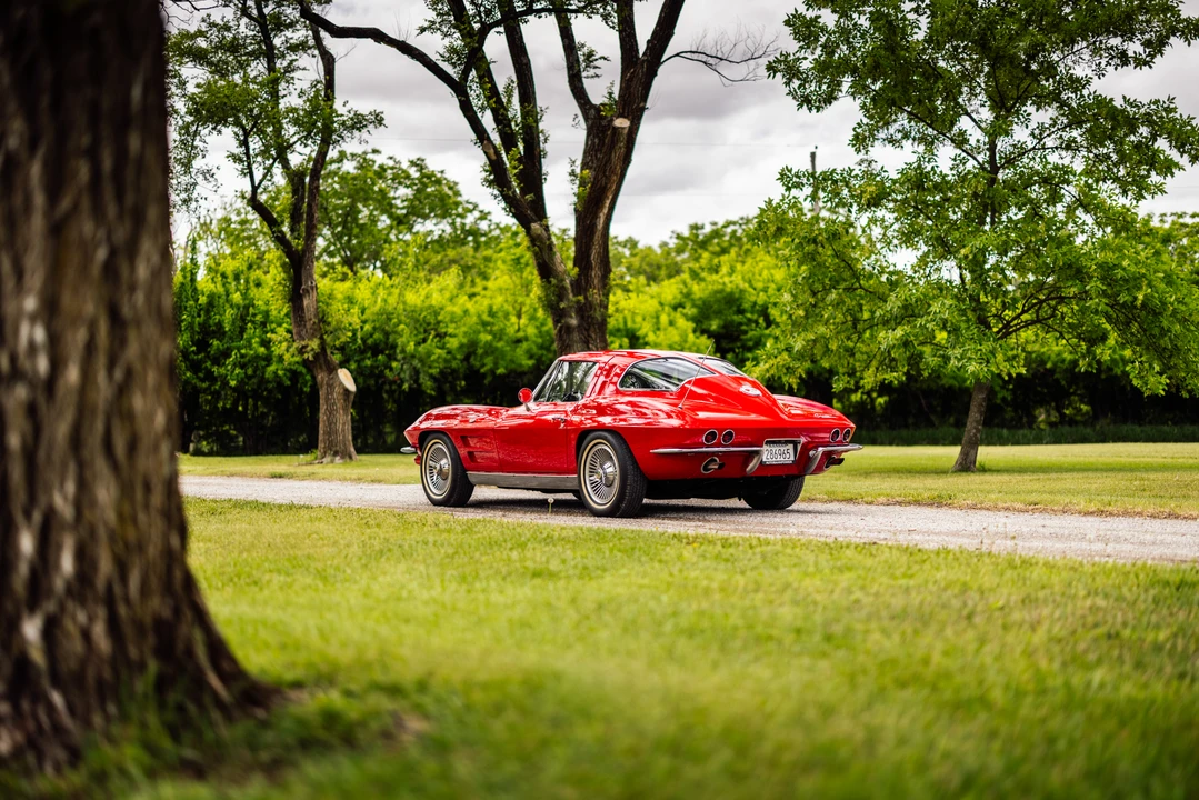 1963 Chevrolet Corvette C2 - Image 25 of 31