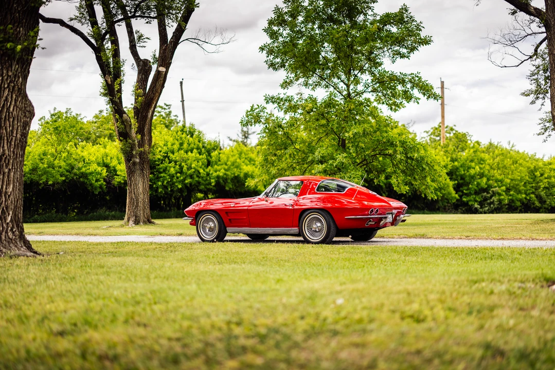 1963 Chevrolet Corvette C2 - Image 28 of 31