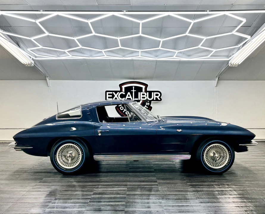 1963 Chevrolet Corvette C2 - Image 18 of 31