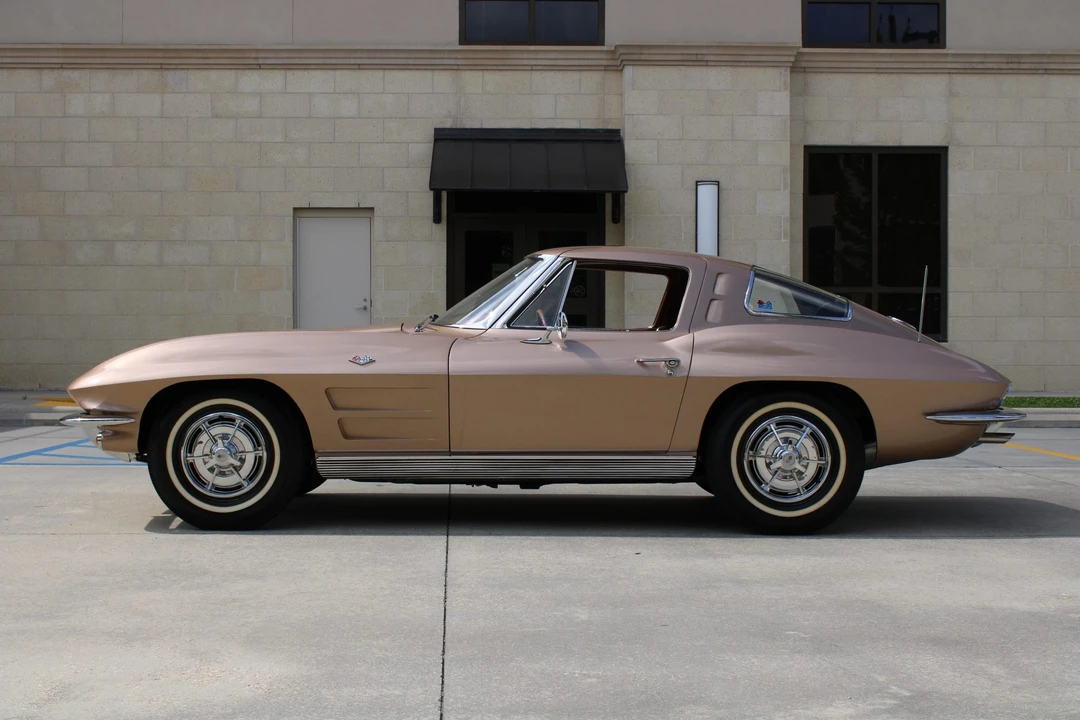 1963 Chevrolet Corvette C2 - Image 11 of 31
