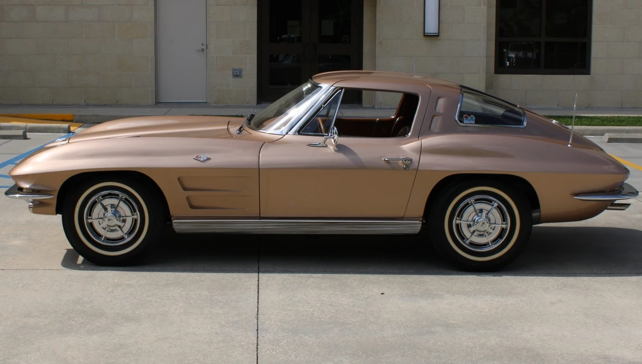1963 Chevrolet Corvette C2 - Image 10 of 31