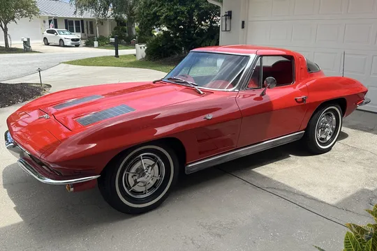 1963 Chevrolet Corvette Split-Window Coupe L75 327/300 4-Speed