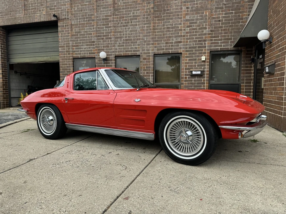 1963 Chevrolet Corvette C2 - Image 17 of 31