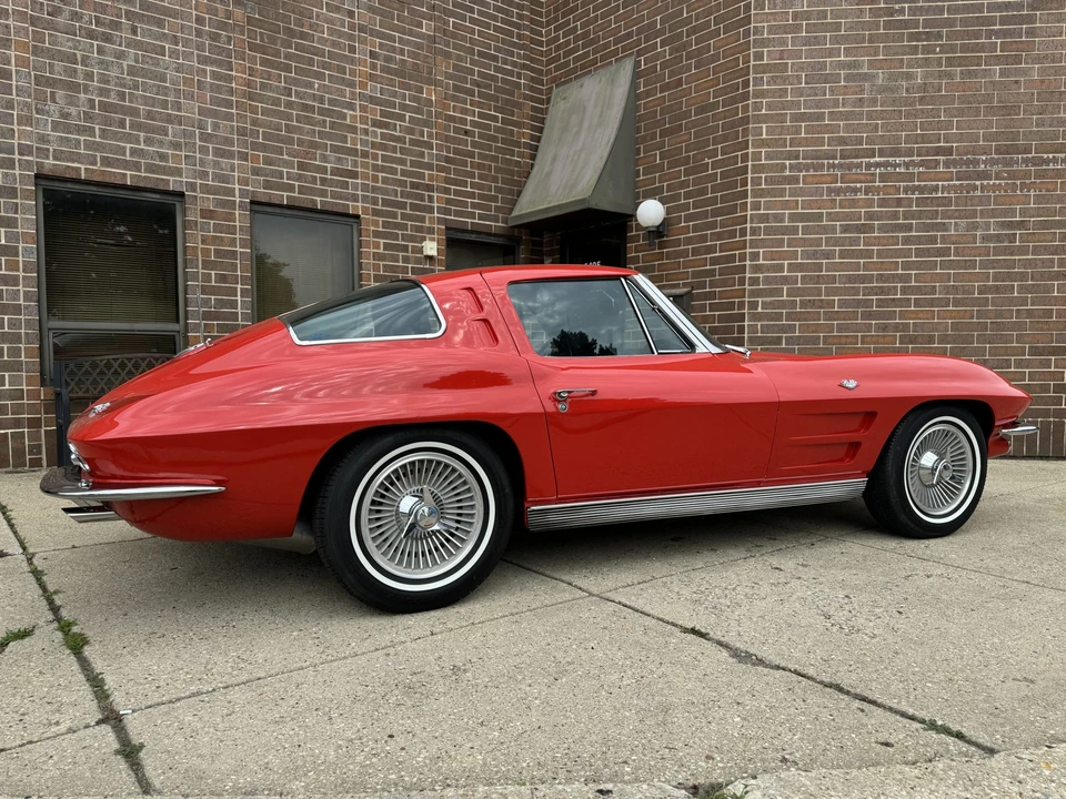 1963 Chevrolet Corvette C2 - Image 15 of 31