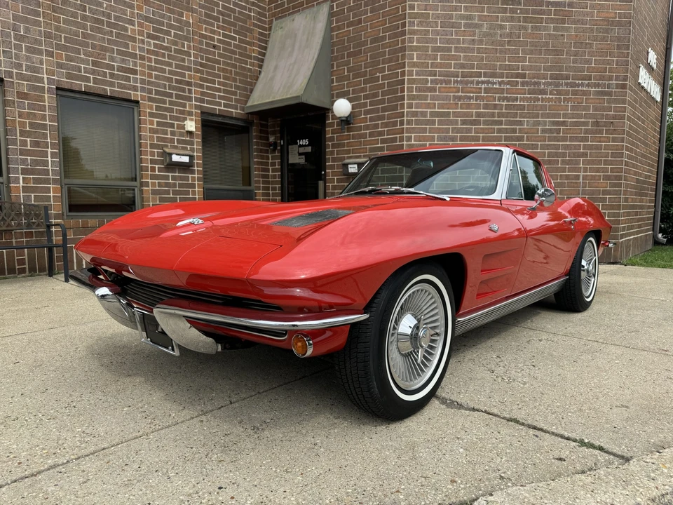 1963 Chevrolet Corvette C2 - Image 3 of 31