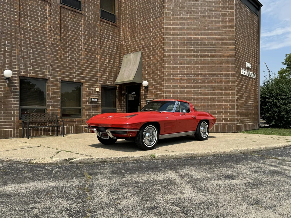1963 Chevrolet Corvette C2 - Image 4 of 31