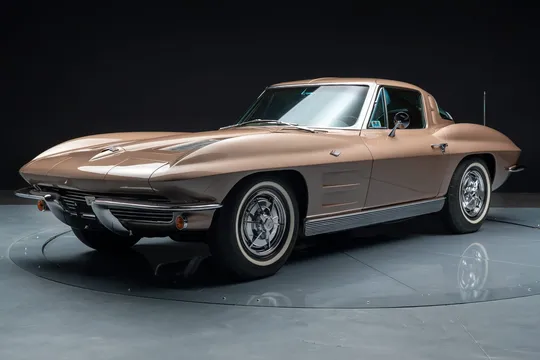 1963 Chevrolet Corvette Split-Window Coupe L75 327/300 4-Speed