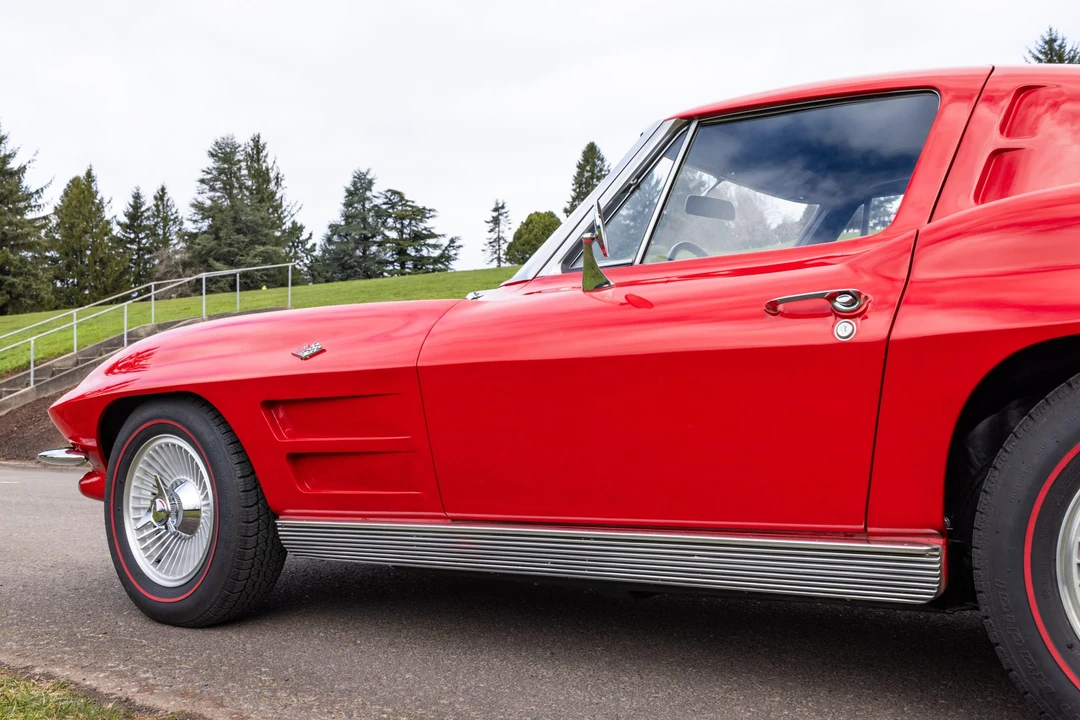 1963 Chevrolet Corvette C2 - Image 22 of 31