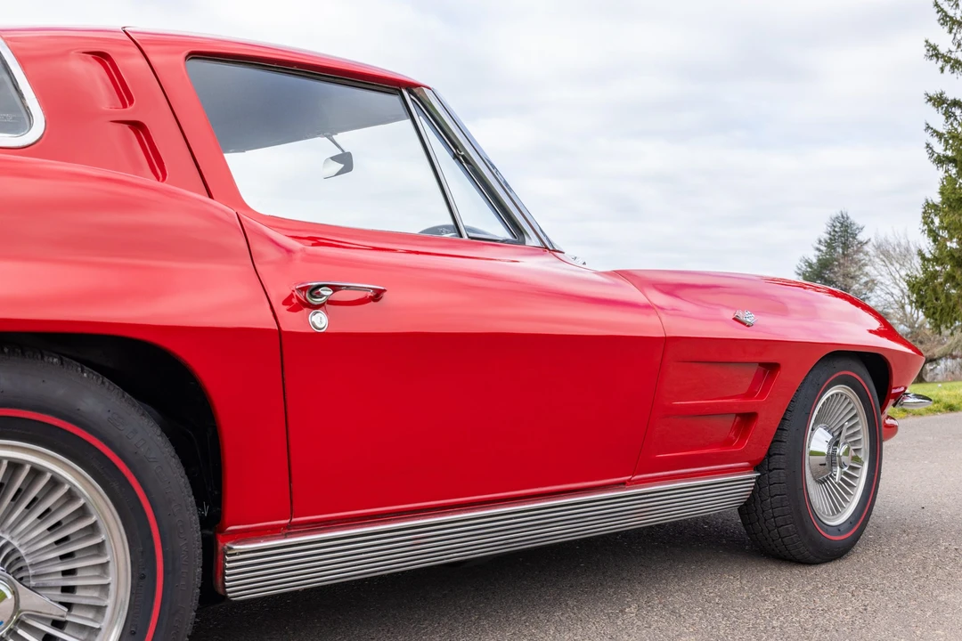 1963 Chevrolet Corvette C2 - Image 25 of 31