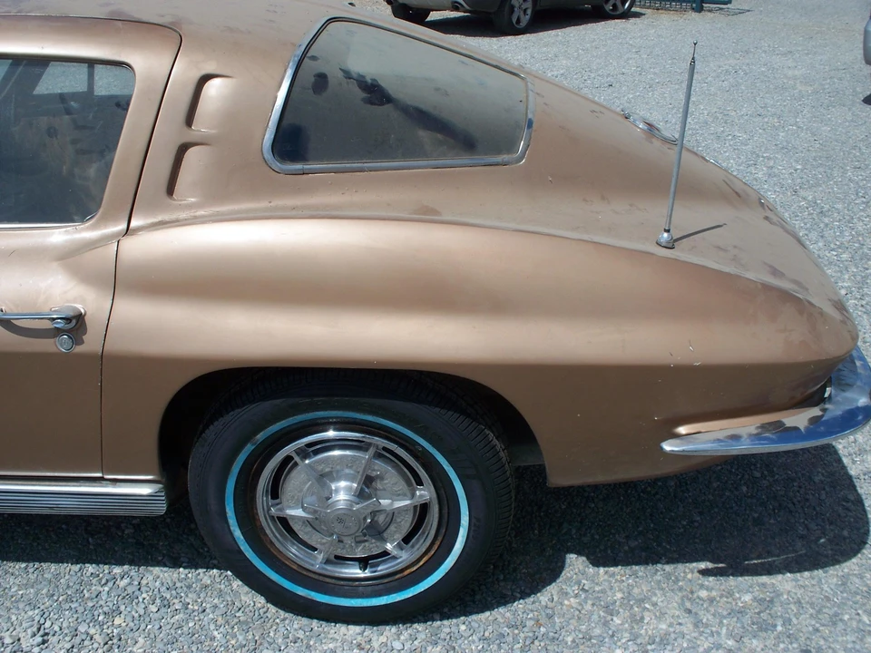 1963 Chevrolet Corvette C2 - Image 19 of 31