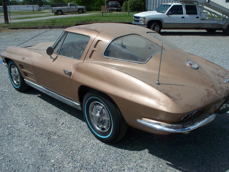 1963 Chevrolet Corvette C2 - Image 11 of 31