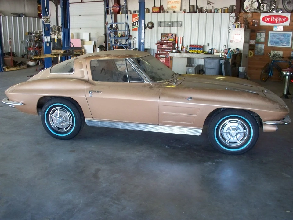 1963 Chevrolet Corvette C2 - Image 9 of 31
