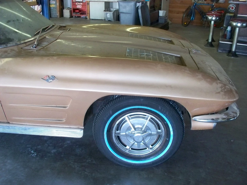 1963 Chevrolet Corvette C2 - Image 24 of 31