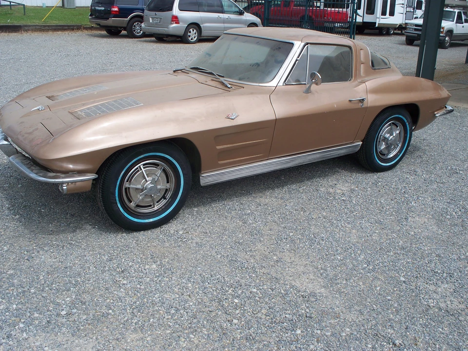 1963 Chevrolet Corvette C2 - Image 2 of 31